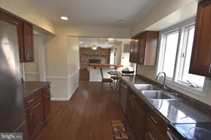 20040 Bobwhite Ln, Sterling, VA 20165 - Photo 4