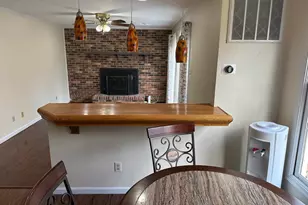 20040 Bobwhite Ln, Sterling, VA 20165 - Photo 2