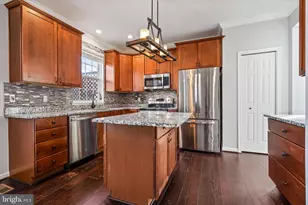 43112 Demerrit St, Chantilly, VA 20152 - Photo 8