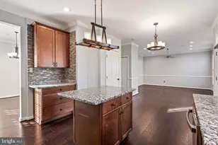 43112 Demerrit St, Chantilly, VA 20152 - Photo 12