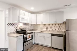 25532 Byrnes Crossing Dr, Chantilly, VA 20152 - Photo 10