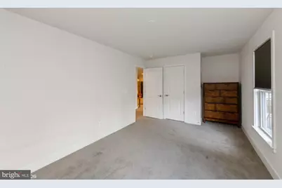 25532 Byrnes Crossing Drive, Chantilly, VA 20152 - Photo 16