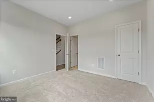 705 Sawback Sq NE, Leesburg, VA 20176 - Photo 4