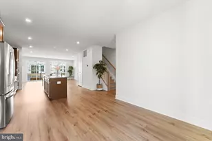 23080 Soaring Hts Ter, Ashburn, VA 20148 - Photo 4