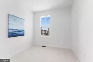 23080 Soaring Hts Ter, Ashburn, VA 20148 - Photo 32