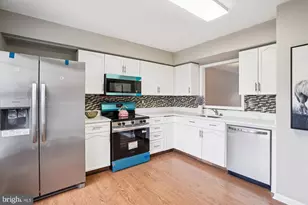 503 Richmond Square NE, Leesburg, VA 20176 - Photo 4