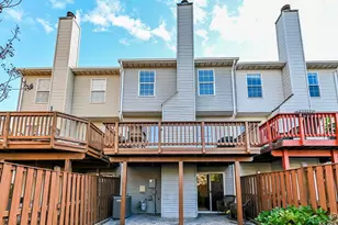 114 Hampshire Square SW, Leesburg, VA 20175 - Photo 10