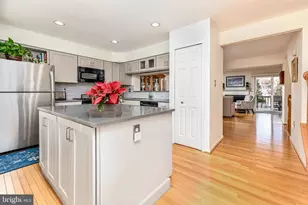 114 Hampshire Square SW, Leesburg, VA 20175 - Photo 16