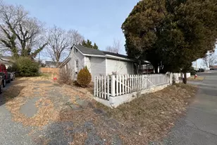 230 SE South Street SE, Leesburg, VA 20175 - Photo 12