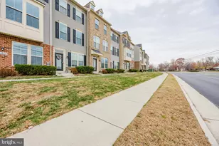 43831 Stubble Cor Sq, Ashburn, VA 20147 - Photo 2