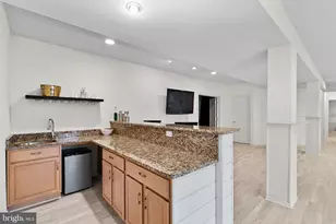 22558 Forest Run Dr, Ashburn, VA 20148 - Photo 98