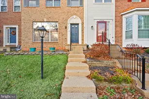 47602 Sandbank Square, Sterling, VA 20165 - Photo 2