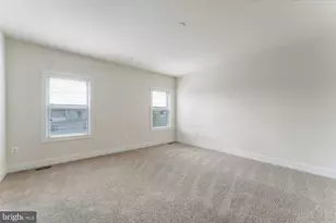 44750 Tiverton Sq, Ashburn, VA 20147 - Photo 16