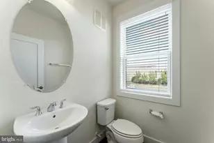 44750 Tiverton Sq, Ashburn, VA 20147 - Photo 14