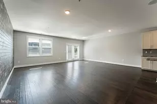 44750 Tiverton Sq, Ashburn, VA 20147 - Photo 4