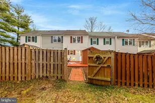 37 Alden Ct, Sterling, VA 20165 - Photo 24