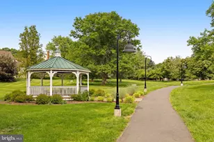 37 Alden Ct, Sterling, VA 20165 - Photo 34