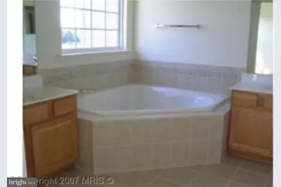 927 Buttonwood Terrace NE, Leesburg, VA 20176 - Photo 6