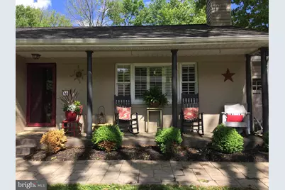 16 Honeybee Avenue, Round Hill, VA 20141 - Photo 2