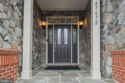 47672 Paulsen Square, Sterling, VA 20165 - Photo 2