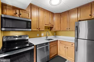 125 Clubhouse Dr SW, Leesburg, VA 20175 - Photo 14