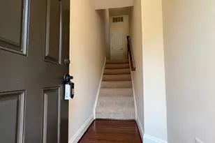 25835 Clairmont Manor Square, Aldie, VA 20105 - Photo 2