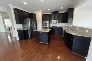 25835 Clairmont Manor Square, Aldie, VA 20105 - Photo 8