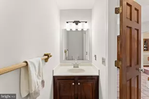 20 N Lowery Ct, Sterling, VA 20165 - Photo 28