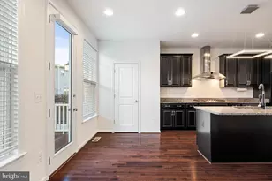 42237 Lancaster Woods Square, Chantilly, VA 20152 - Photo 16