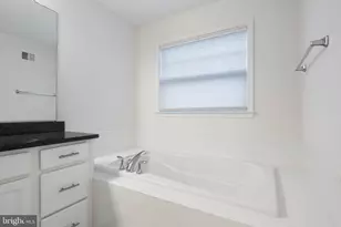 42237 Lancaster Woods Square, Chantilly, VA 20152 - Photo 26