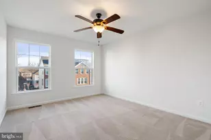 42237 Lancaster Woods Square, Chantilly, VA 20152 - Photo 32