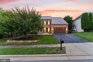 18571 Dettington Ct, Leesburg, VA 20176 - Photo 2