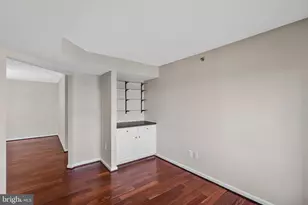 19385 Cypress Ridge Terrace, Leesburg, VA 20176 - Photo 14