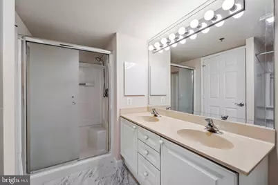 19385 Cypress Ridge Terrace #815, Leesburg, VA 20176 - Photo 18