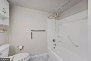 19385 Cypress Ridge Terrace, Leesburg, VA 20176 - Photo 20