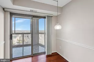 19385 Cypress Ridge Terrace, Leesburg, VA 20176 - Photo 10