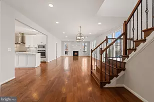 23041 Canyon Oak Ct, Brambleton, VA 20148 - Photo 6