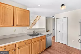 43374 Greyswallow Terrace, Ashburn, VA 20147 - Photo 16