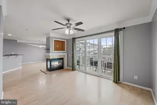 46966 Courtyard Sq, Sterling, VA 20164 - Photo 4