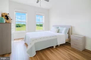 23718 Sailfish Square, Brambleton, VA 20148 - Photo 18