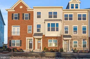 831 Sawback Sq NE, Leesburg, VA 20176 - Photo 1