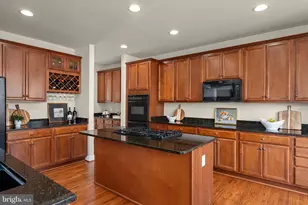 43596 Habitat Cir, Leesburg, VA 20176 - Photo 14