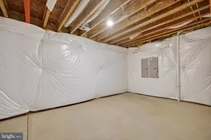 23106 Bronstein Ln, Brambleton, VA 20148 - Photo 40