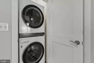 20280 Newfoundland Sq, Ashburn, VA 20147 - Photo 24