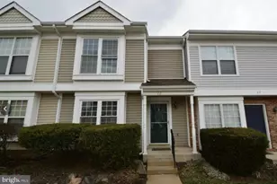 22 Essex Square, Sterling, VA 20164 - Photo 1