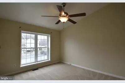 22 Essex Square, Sterling, VA 20164 - Photo 8