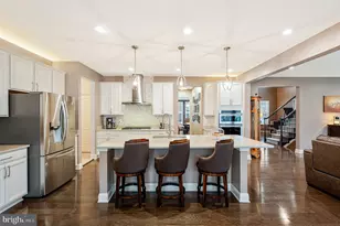 42206 Bunker Woods Pl, Brambleton, VA 20148 - Photo 2