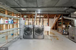 641 W Country Club Dr, Purcellville, VA 20132 - Photo 44