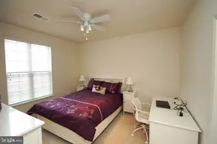 21222 McFadden Square, Sterling, VA 20165 - Photo 8