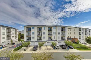 23516 Hopewell Manor Terrace, Ashburn, VA 20148 - Photo 32